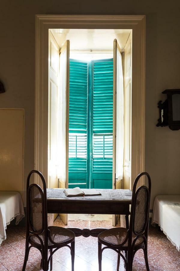 גלטונה Palazzo Leuzzi B&B מראה חיצוני תמונה