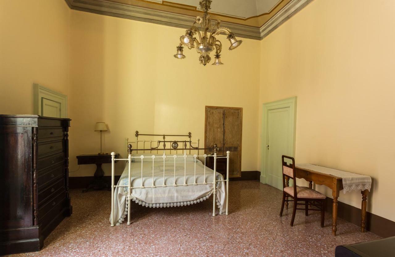 גלטונה Palazzo Leuzzi B&B מראה חיצוני תמונה