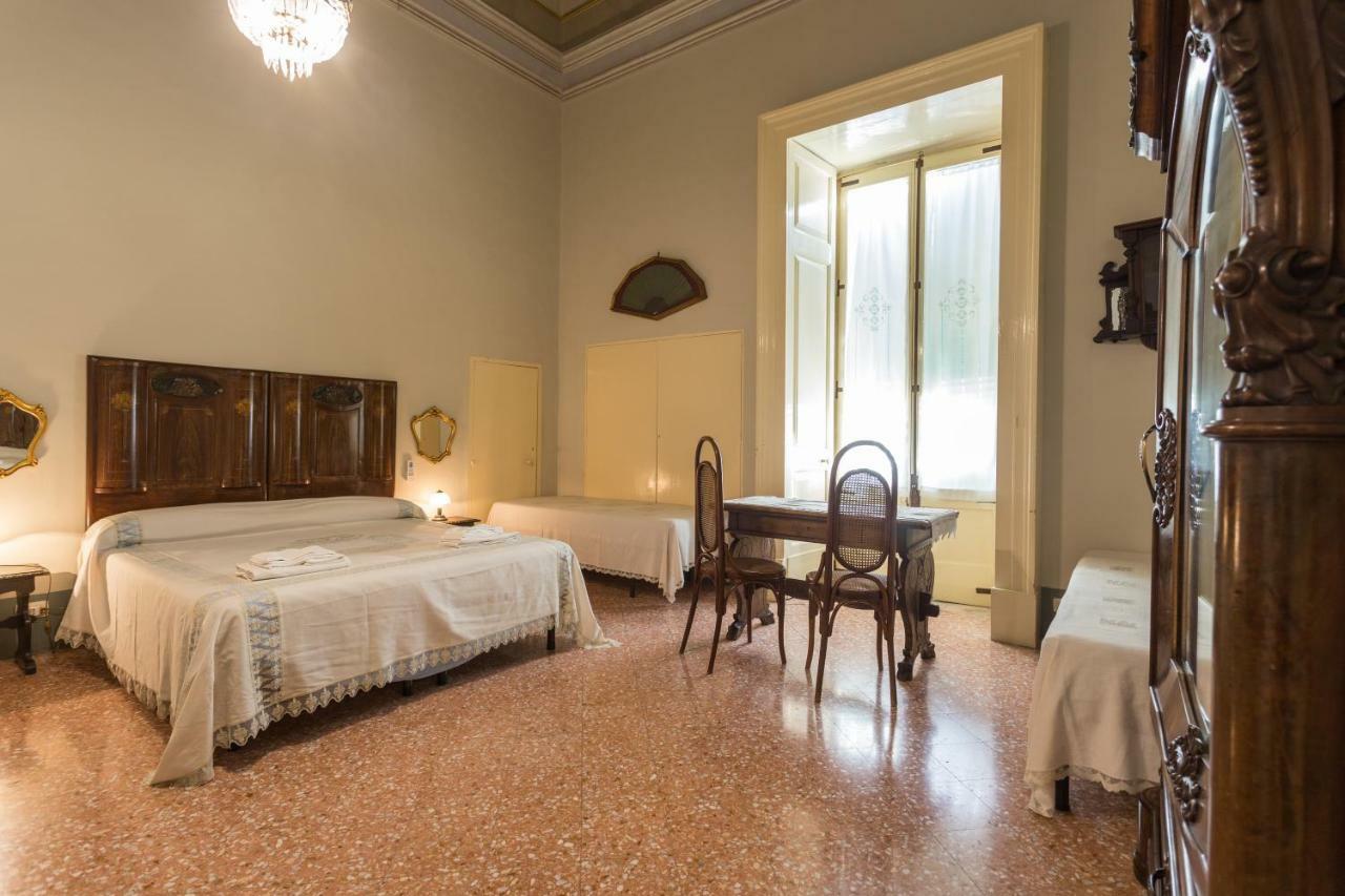 גלטונה Palazzo Leuzzi B&B מראה חיצוני תמונה