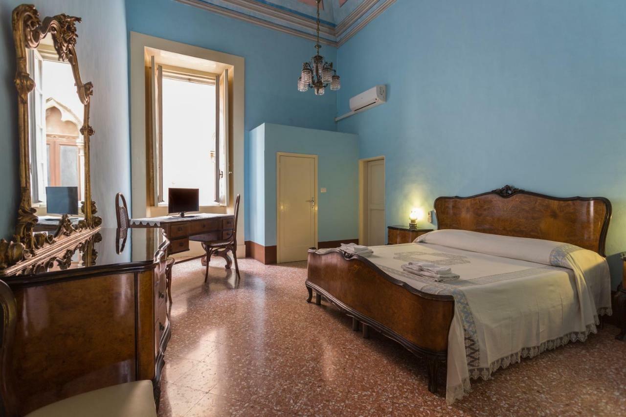 גלטונה Palazzo Leuzzi B&B מראה חיצוני תמונה
