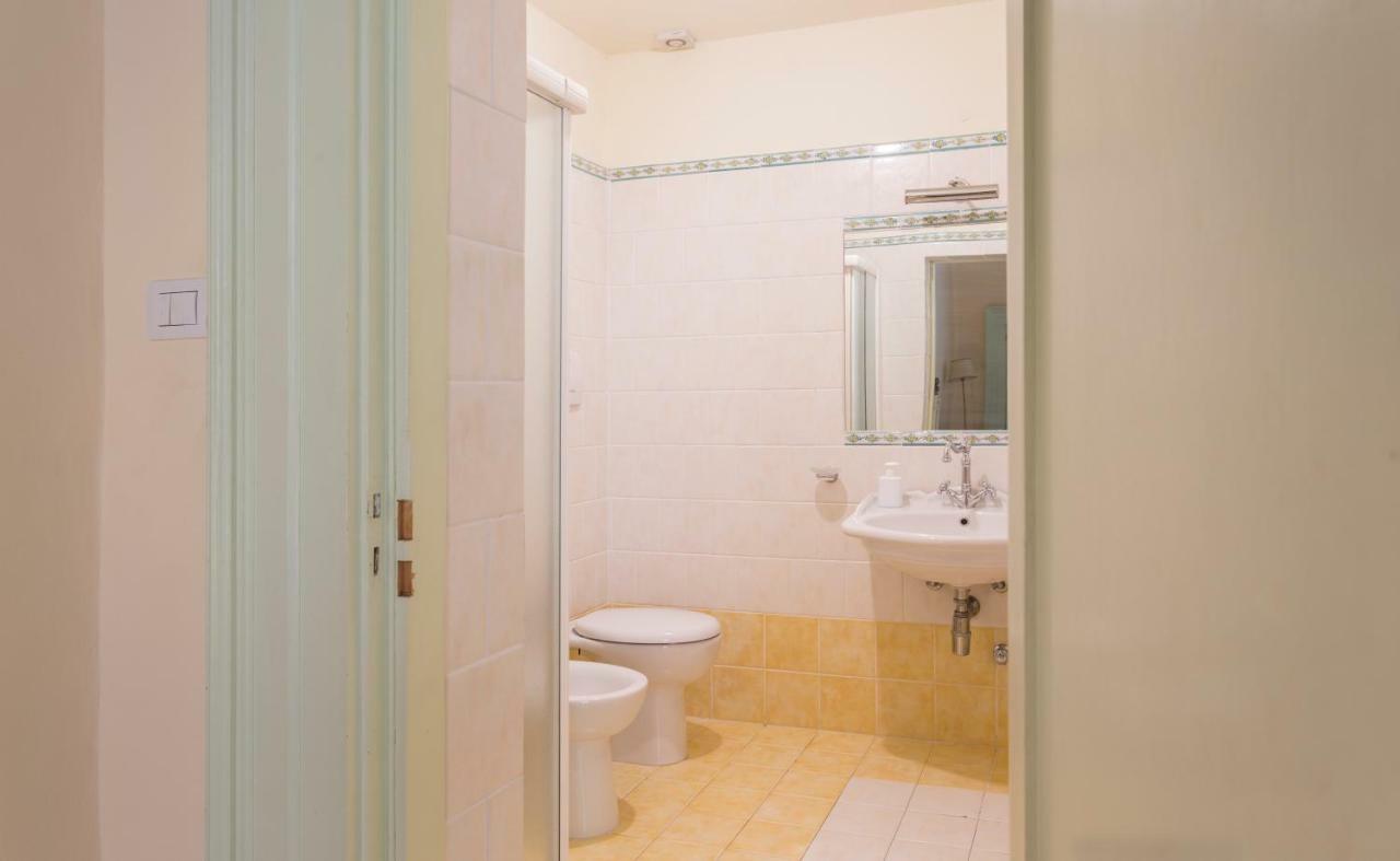 גלטונה Palazzo Leuzzi B&B מראה חיצוני תמונה